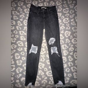 Women’s Levi Skinny Jeans